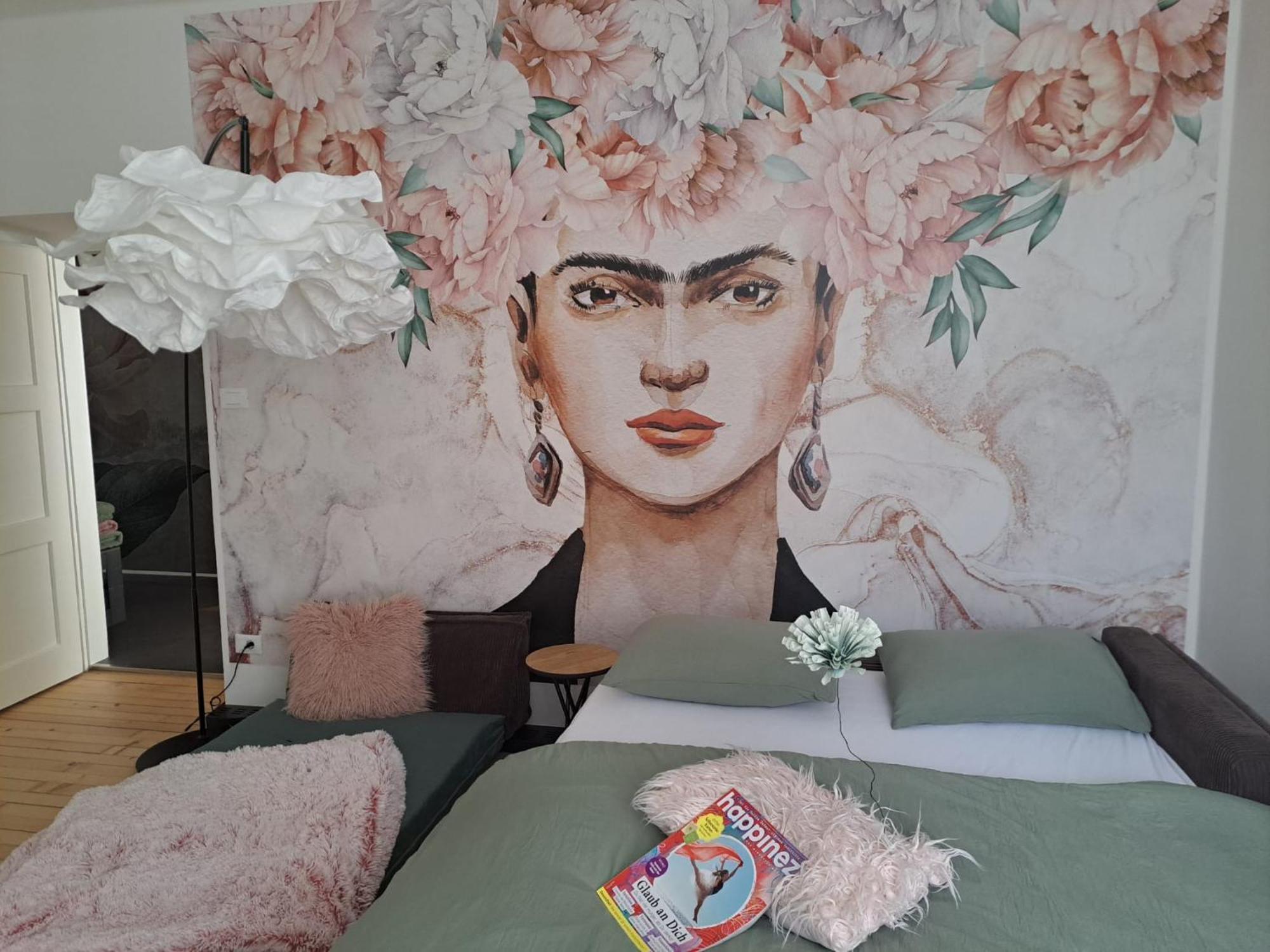 Apartment Wildflower In Privatvilla Im Herzen Merans Extérieur photo